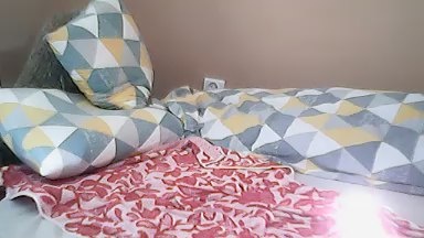vuki27 live cam on Cam4
