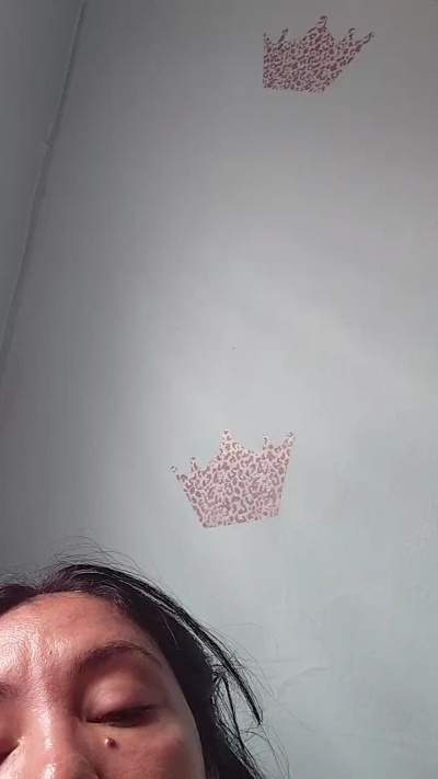 vulma4 live cam on Cam4