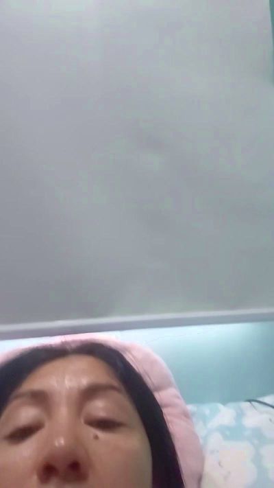 vulma4 live cam on Cam4