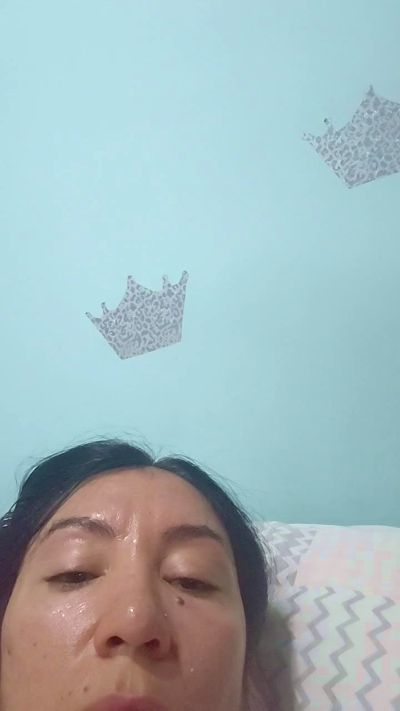 vulma4 live cam on Cam4