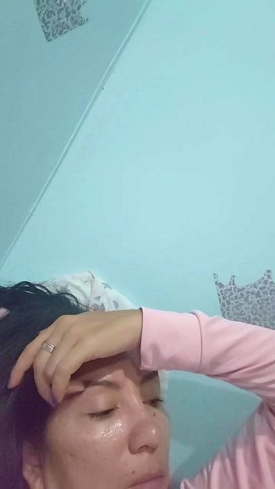vulma4 live cam on Cam4