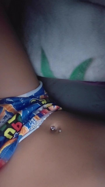 vulma4 live cam on Cam4