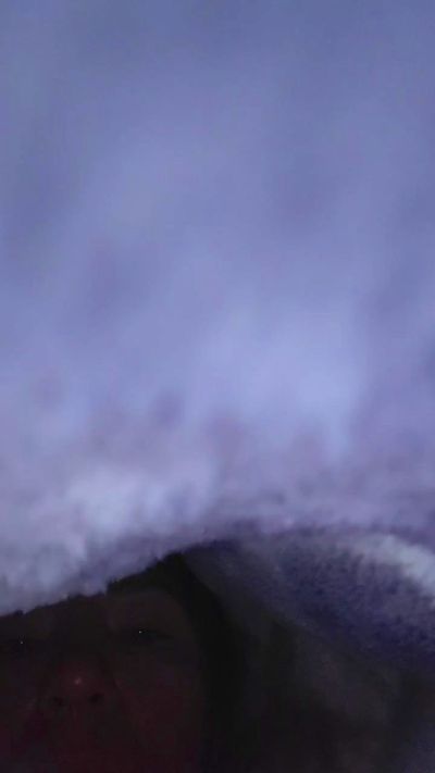 vulma4 live cam on Cam4