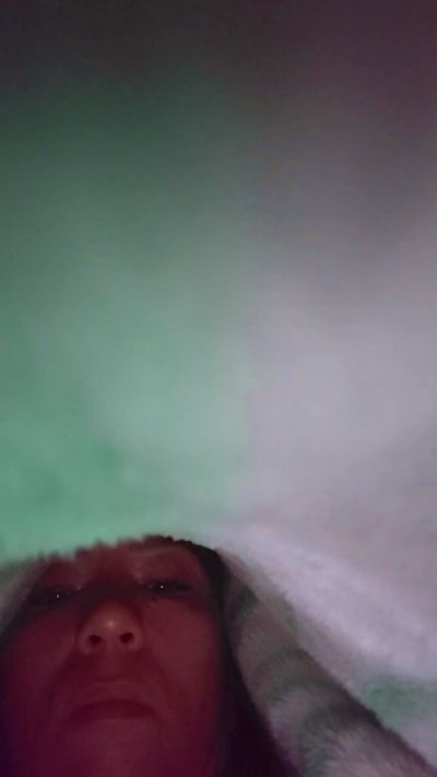 vulma4 live cam on Cam4