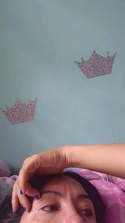 vulma4 live cam on Cam4