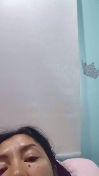 vulma4 live cam on Cam4