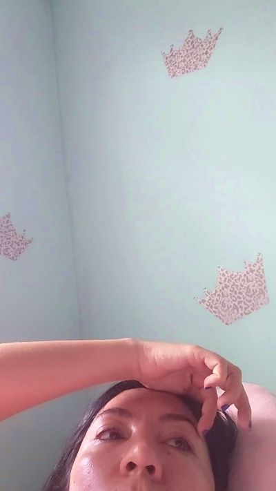 vulma4 live cam on Cam4