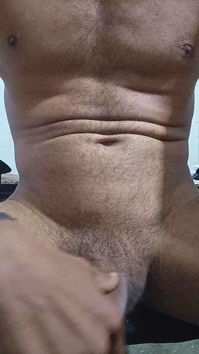 vzlaman_24cm live cam on Cam4