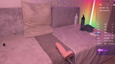 walt_enjoy live cam on Cam4