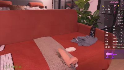 walt_enjoy live cam on Cam4