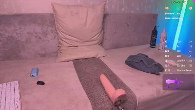 walt_enjoy live cam on Cam4