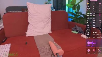walt_enjoy live cam on Cam4