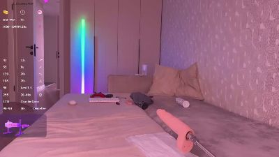 walt_enjoy live cam on Cam4