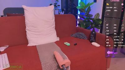 walt_enjoy live cam on Cam4