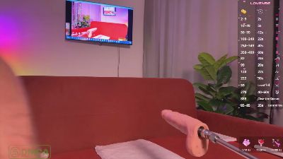 walt_enjoy live cam on Cam4