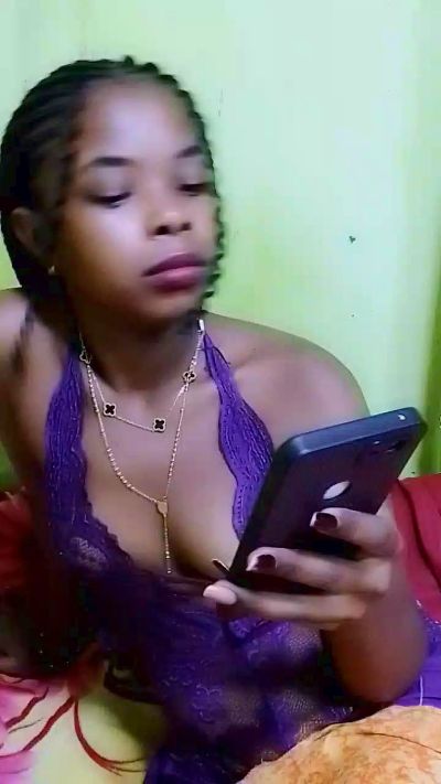 waren22 live cam on Cam4