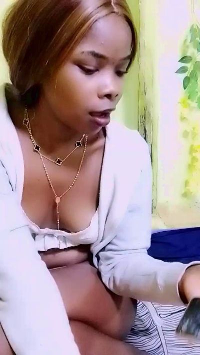 waren22 live cam on Cam4