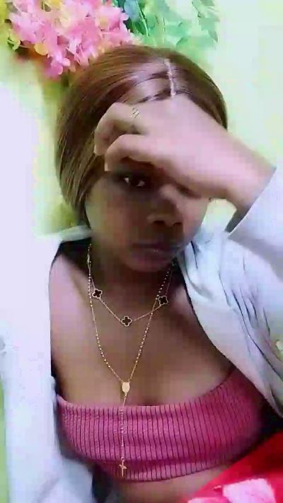 waren22 live cam on Cam4