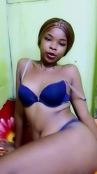 waren22 live cam on Cam4