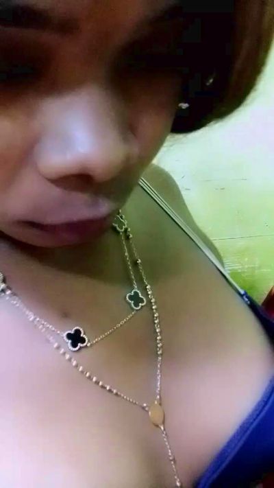 waren22 live cam on Cam4