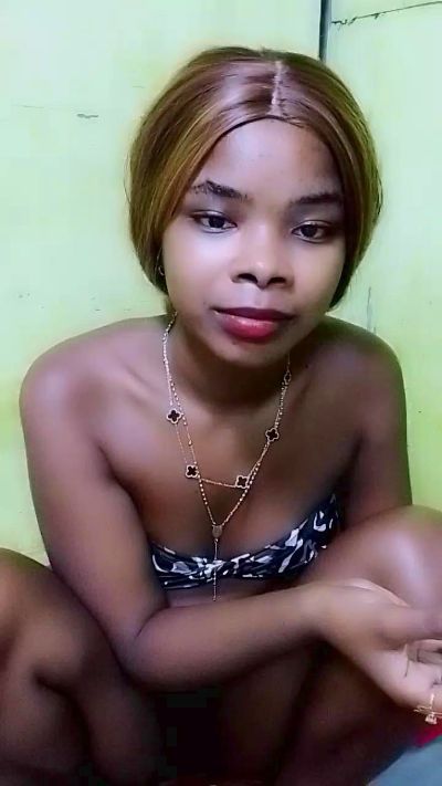 waren22 live cam on Cam4
