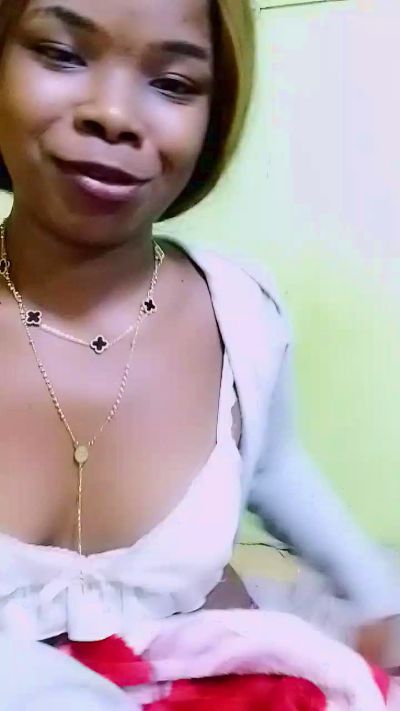 waren22 live cam on Cam4