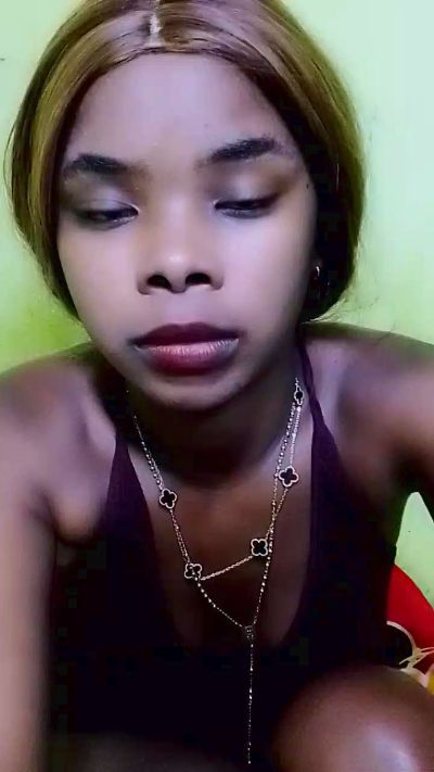 waren22 live cam on Cam4
