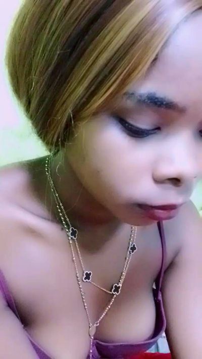 waren22 live cam on Cam4