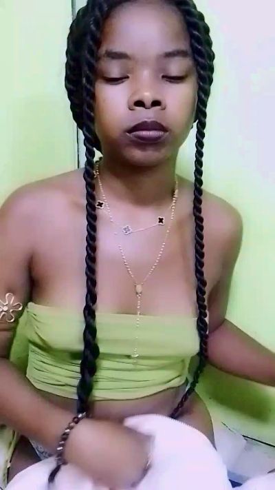 waren22 live cam on Cam4
