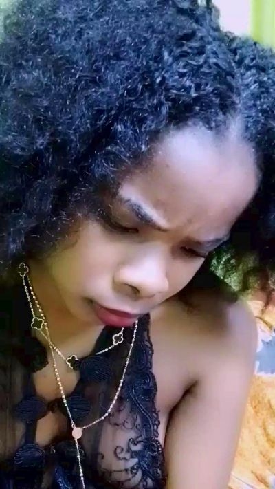 waren22 live cam on Cam4