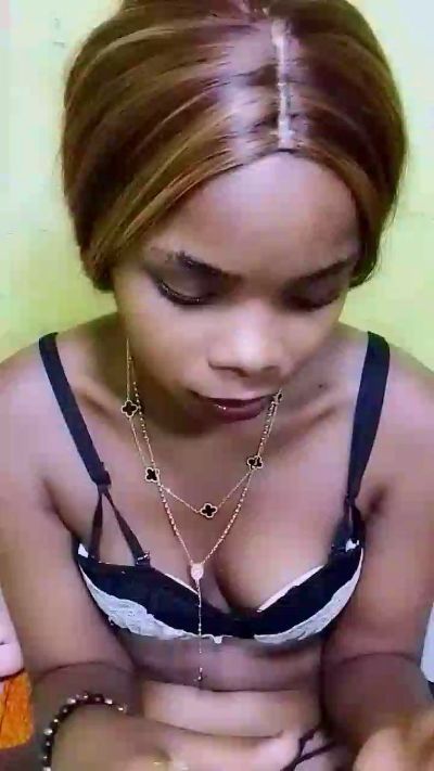 waren22 live cam on Cam4