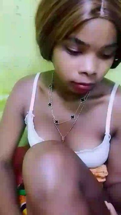 waren22 live cam on Cam4