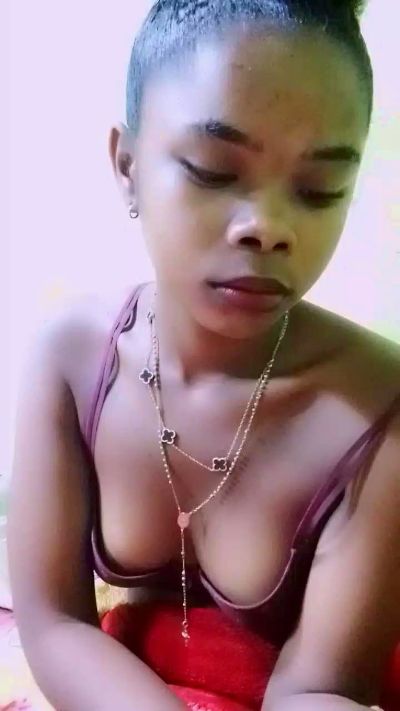 waren22 live cam on Cam4