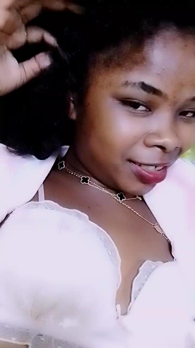 waren22 live cam on Cam4
