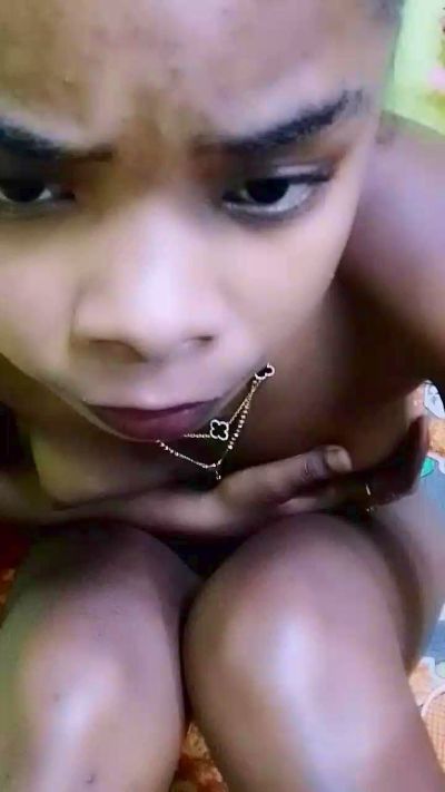 waren22 live cam on Cam4