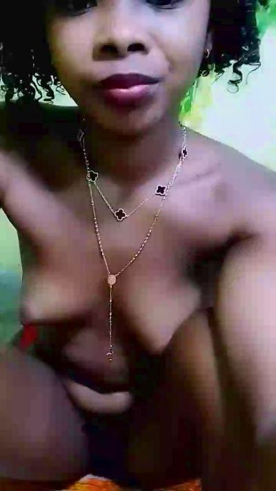 waren22 live cam on Cam4