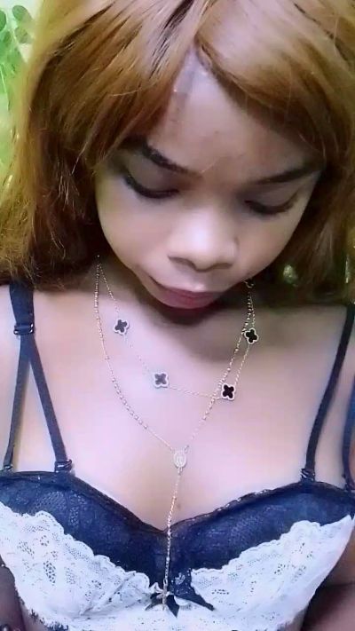 waren22 live cam on Cam4