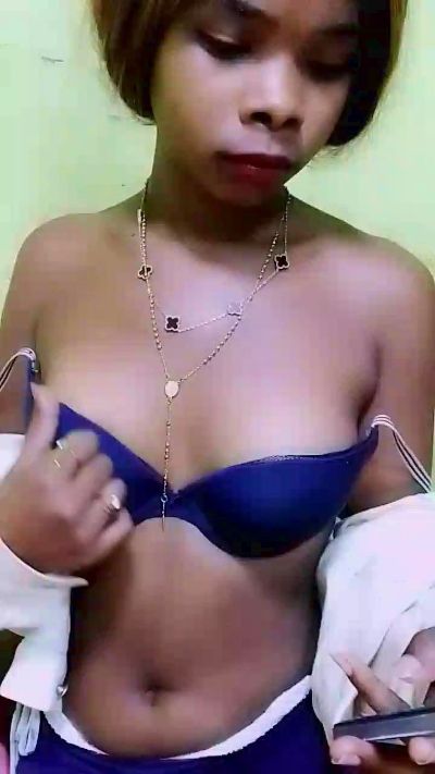 waren22 live cam on Cam4