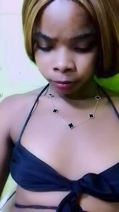 waren22 live cam on Cam4