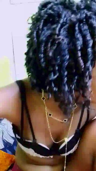 waren22 live cam on Cam4