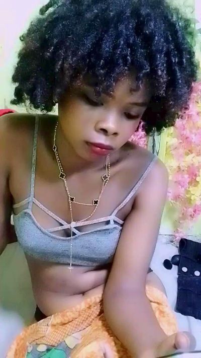waren22 live cam on Cam4