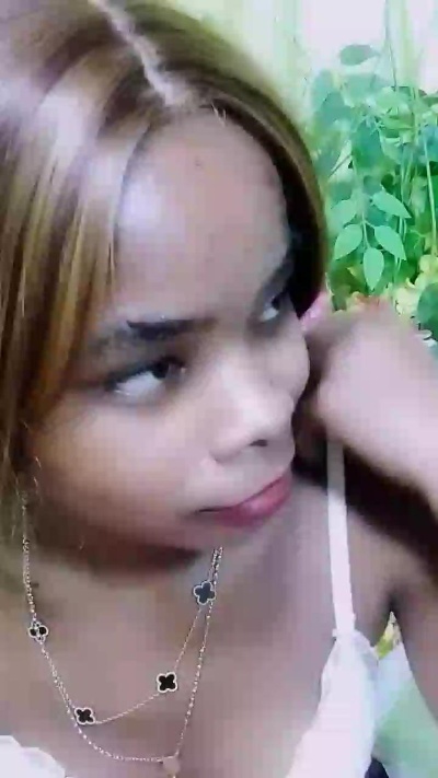 waren22 live cam on Cam4