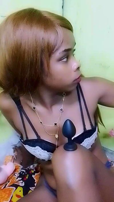 waren22 live cam on Cam4