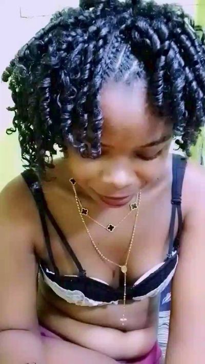 waren22 live cam on Cam4