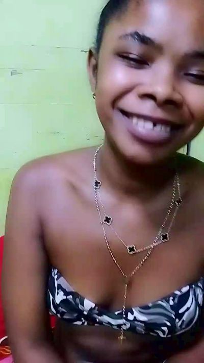 waren22 live cam on Cam4