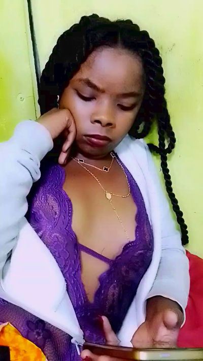 waren22 live cam on Cam4