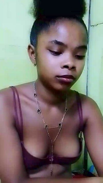 waren22 live cam on Cam4