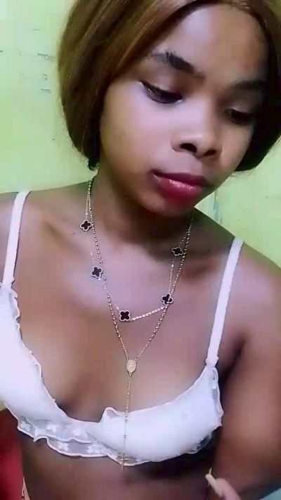 waren22 live cam on Cam4