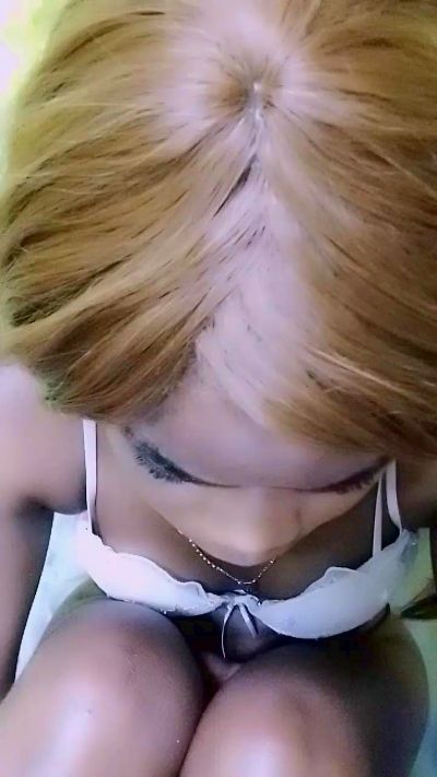 waren22 live cam on Cam4