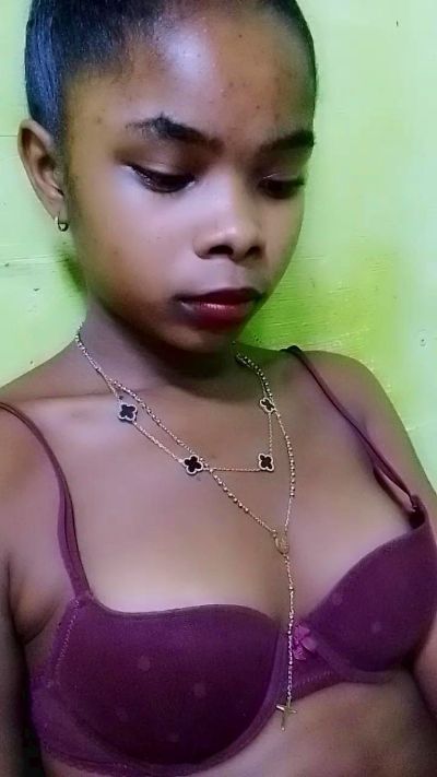 waren22 live cam on Cam4